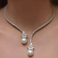 Collana elegante e luminosa con perle in argento sterling