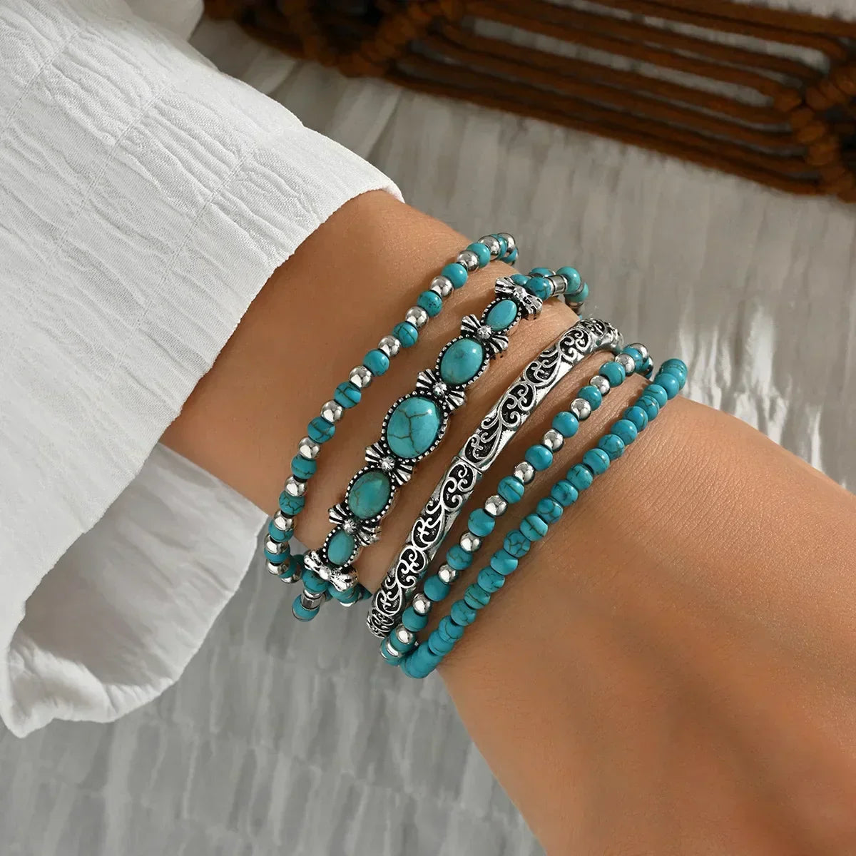Set di bracciali boho con perle turchesi