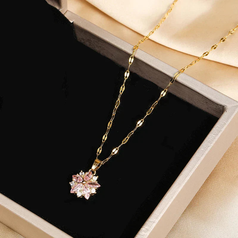 Collana romantica Sakura rosa in acciaio inossidabile