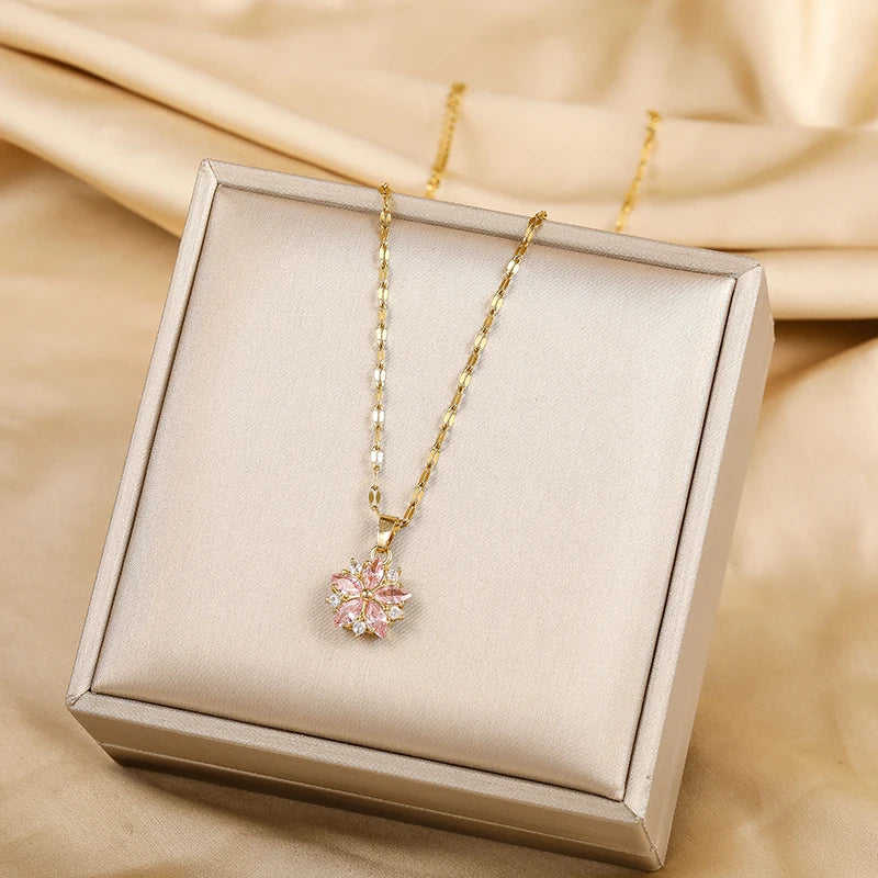 Collana romantica Sakura rosa in acciaio inossidabile