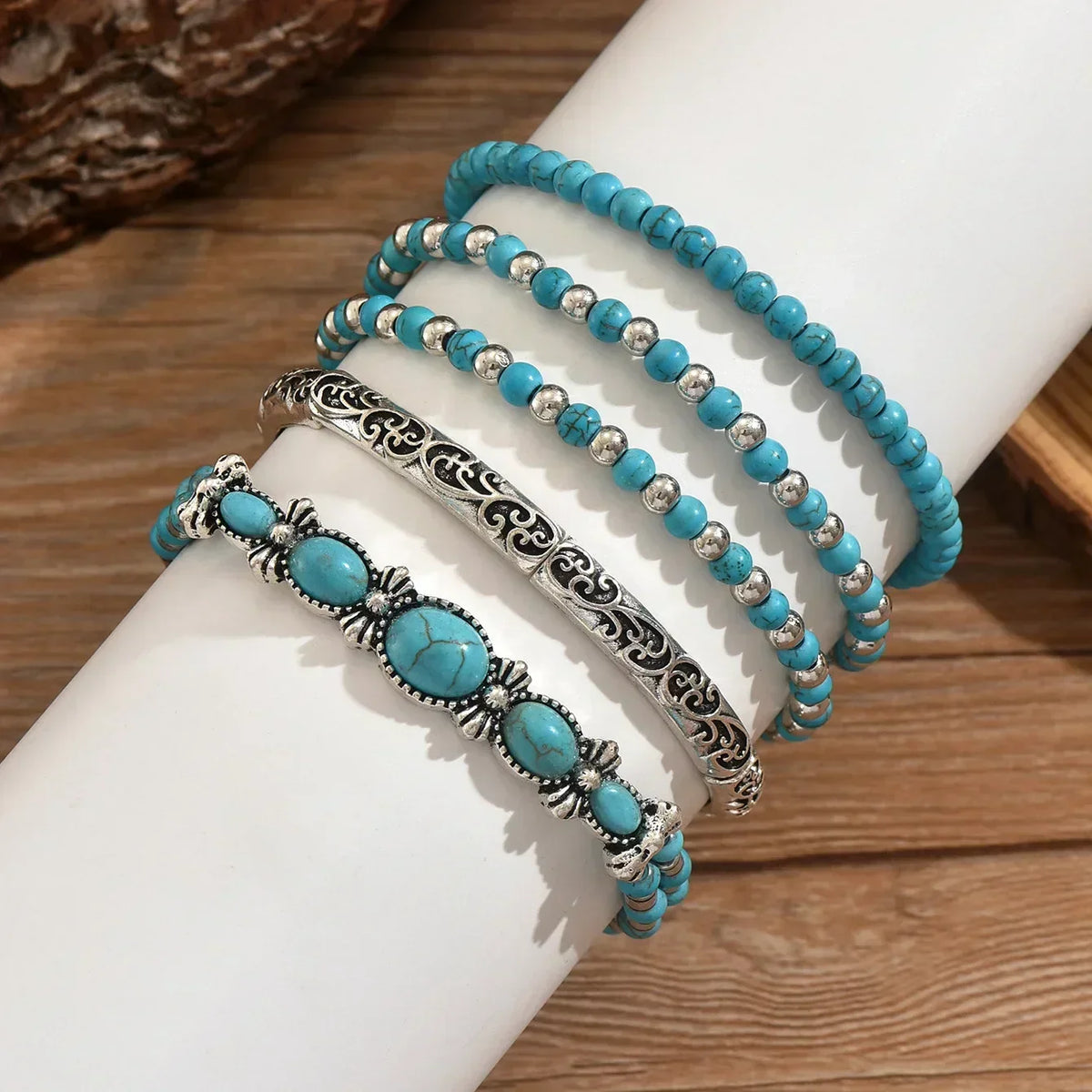Set di bracciali boho con perle turchesi