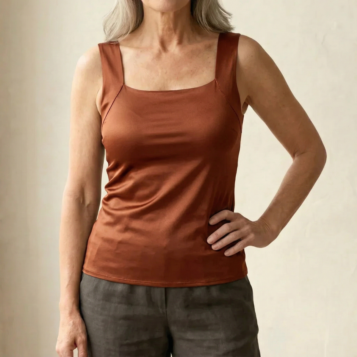 TOP REGGISENO INTEGRATO – IL COMFORT CHE NON RINUNCIA ALLO STILE