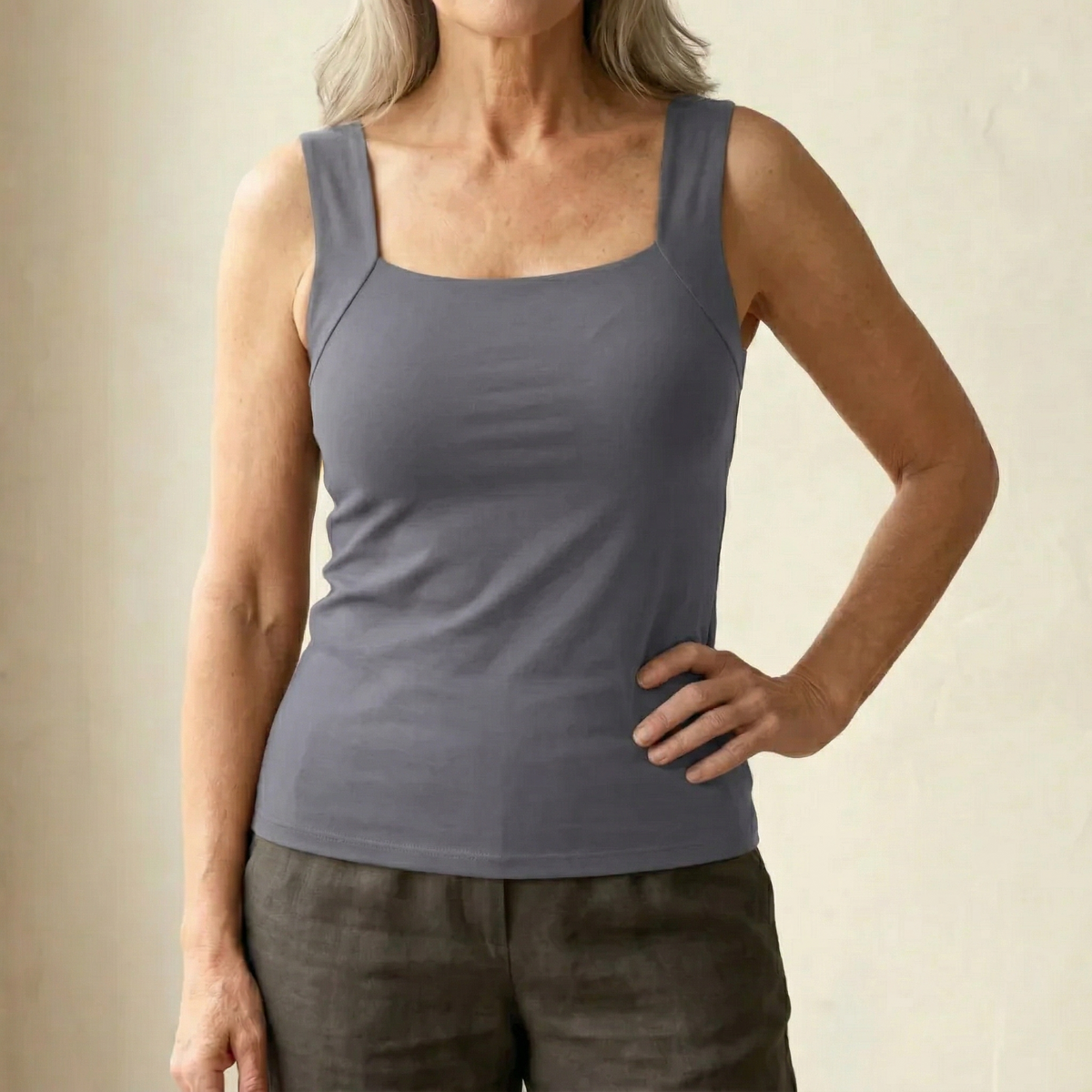 TOP REGGISENO INTEGRATO – IL COMFORT CHE NON RINUNCIA ALLO STILE