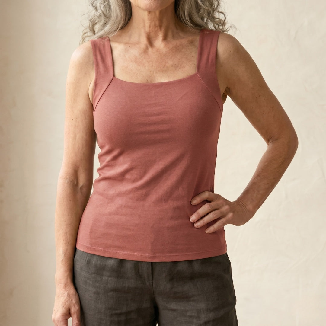 TOP REGGISENO INTEGRATO – IL COMFORT CHE NON RINUNCIA ALLO STILE
