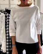 CAMICIA COLLO BARCA – LA COMODITÀ CHE VESTE ELEGANTE
