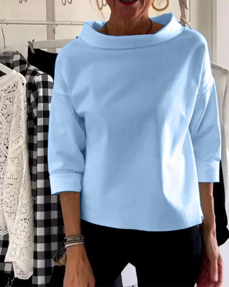 CAMICIA COLLO BARCA – LA COMODITÀ CHE VESTE ELEGANTE