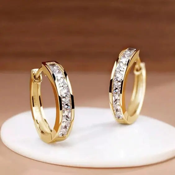 Chic orecchini in oro e cristallo