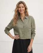CAMICIA LINO CROPPED – LO STILE OVERSIZE CHE NON TI ASPETTI