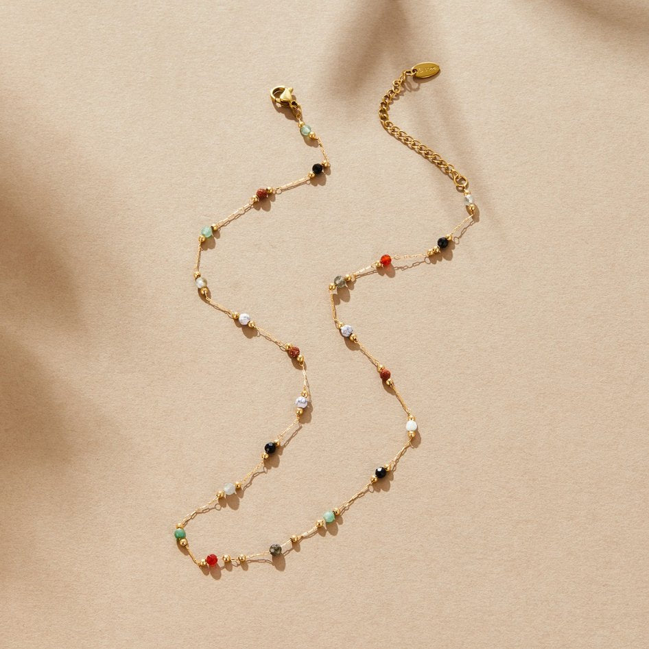 Collana minimalista con pietra