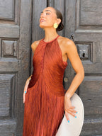 ABITO LUNGO FRANGE HALTER – IL MOVIMENTO CHE INCANTA